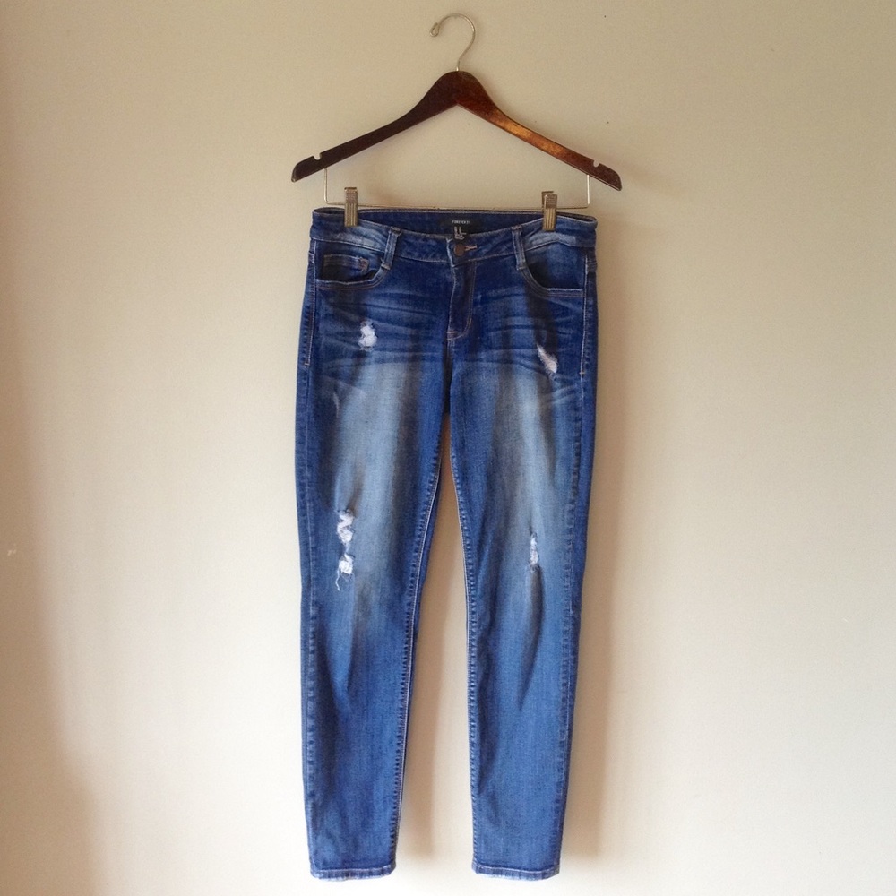 Forever 21 distressed skinny jeans | size 26